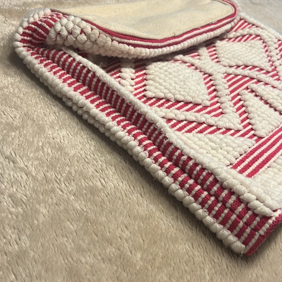 LOVESTITCH Cave Creek Tote - Picture 11 of 14